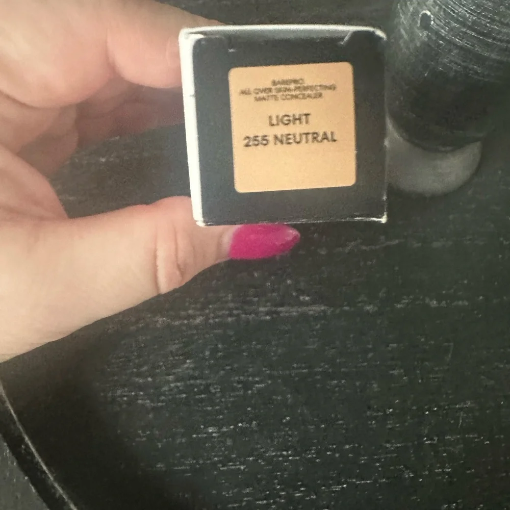 bareMinerals BAREPRO 16 HR Wear Concealer